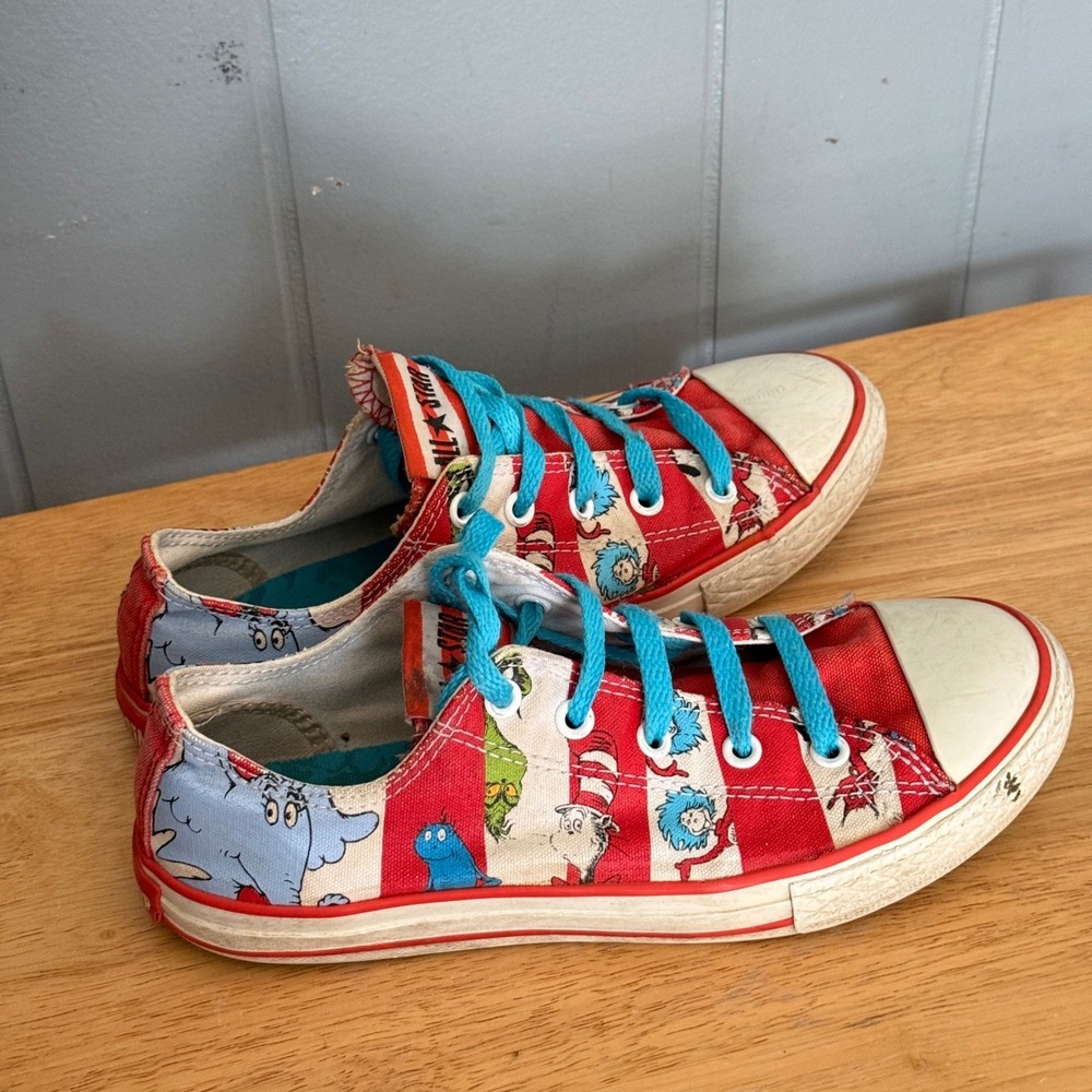 Converse Chuck Taylor All Star Dr Seuss Low Top Sneakers Womens 6  Kids 4 Rare